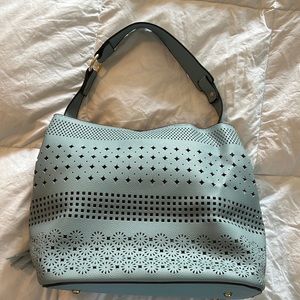 Beautiful little dynamic duo bag! 👛